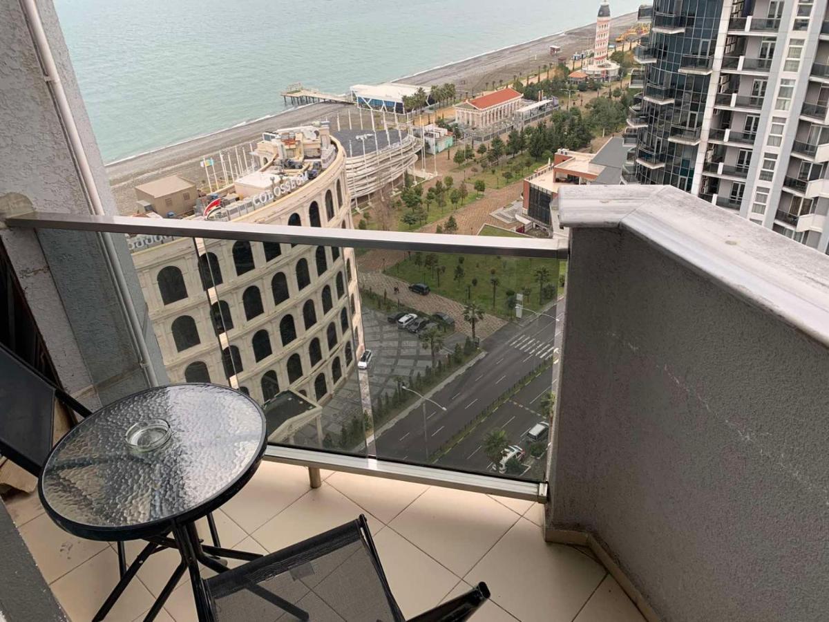 Luxury Inn Orbi Batumi Exterior photo