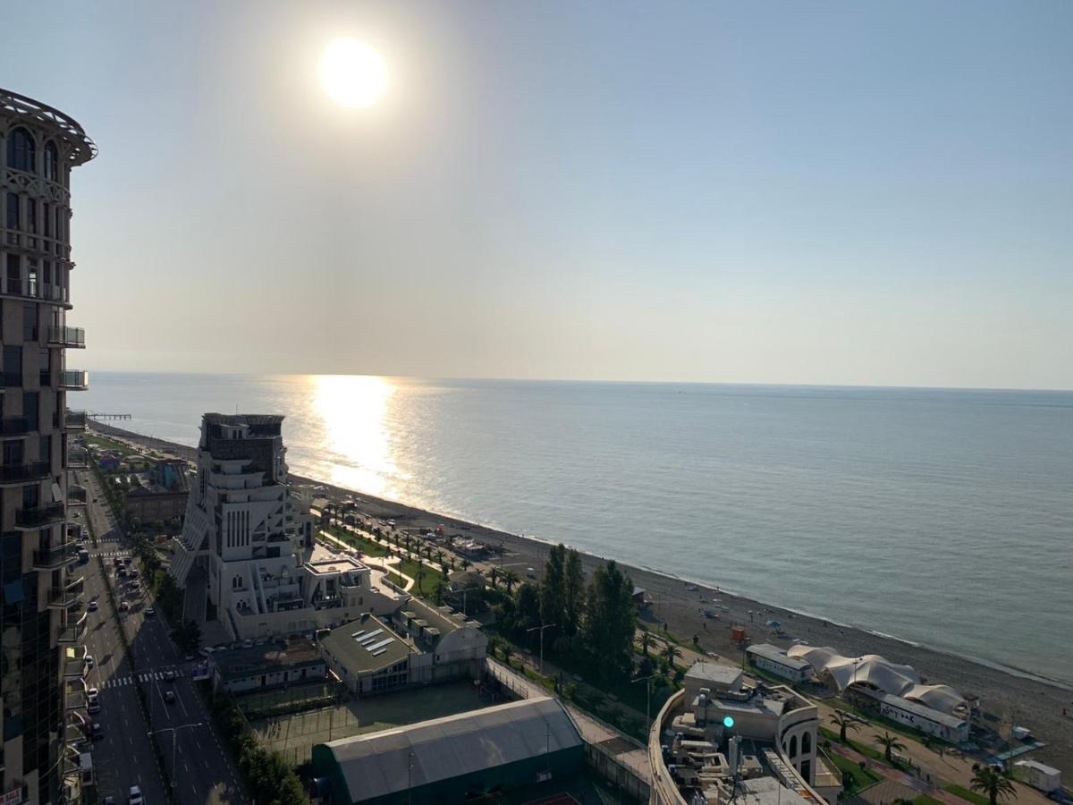 Luxury Inn Orbi Batumi Exterior photo