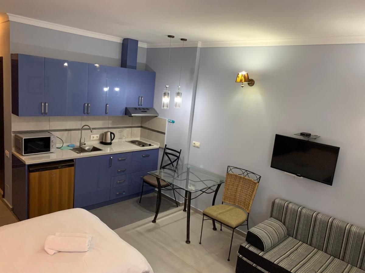 Luxury Inn Orbi Batumi Exterior photo
