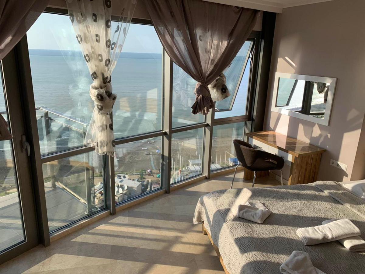 Luxury Inn Orbi Batumi Exterior photo